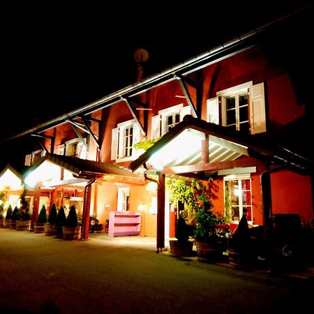 Auberge De Maison Rouge Vetraz-Monthoux Bagian luar foto