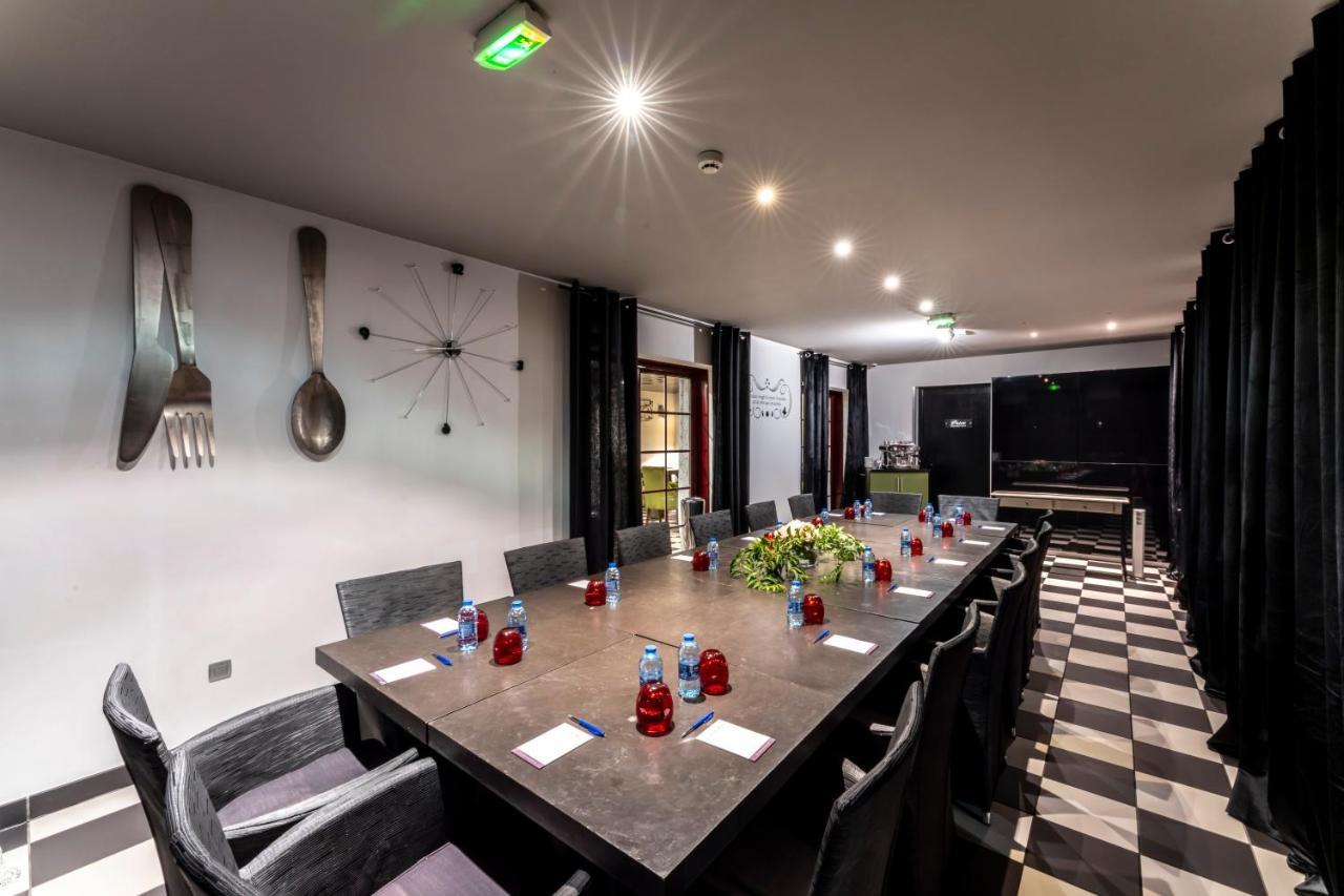 Auberge De Maison Rouge Vetraz-Monthoux Bagian luar foto