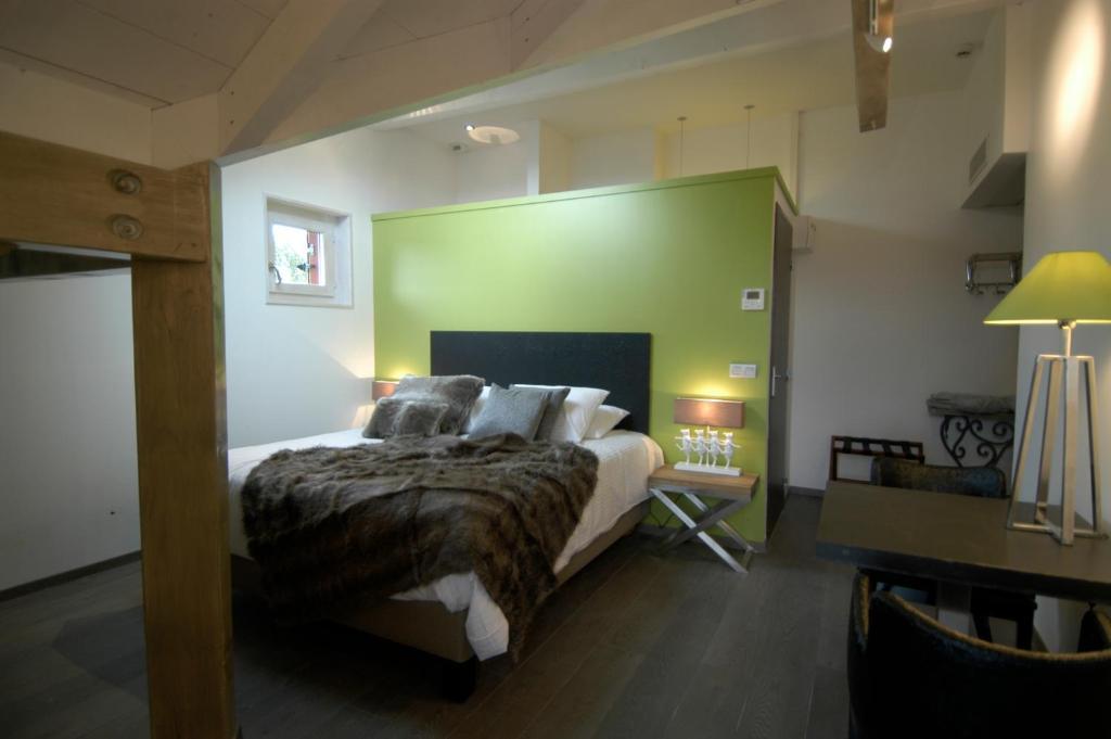Auberge De Maison Rouge Vetraz-Monthoux Ruang foto