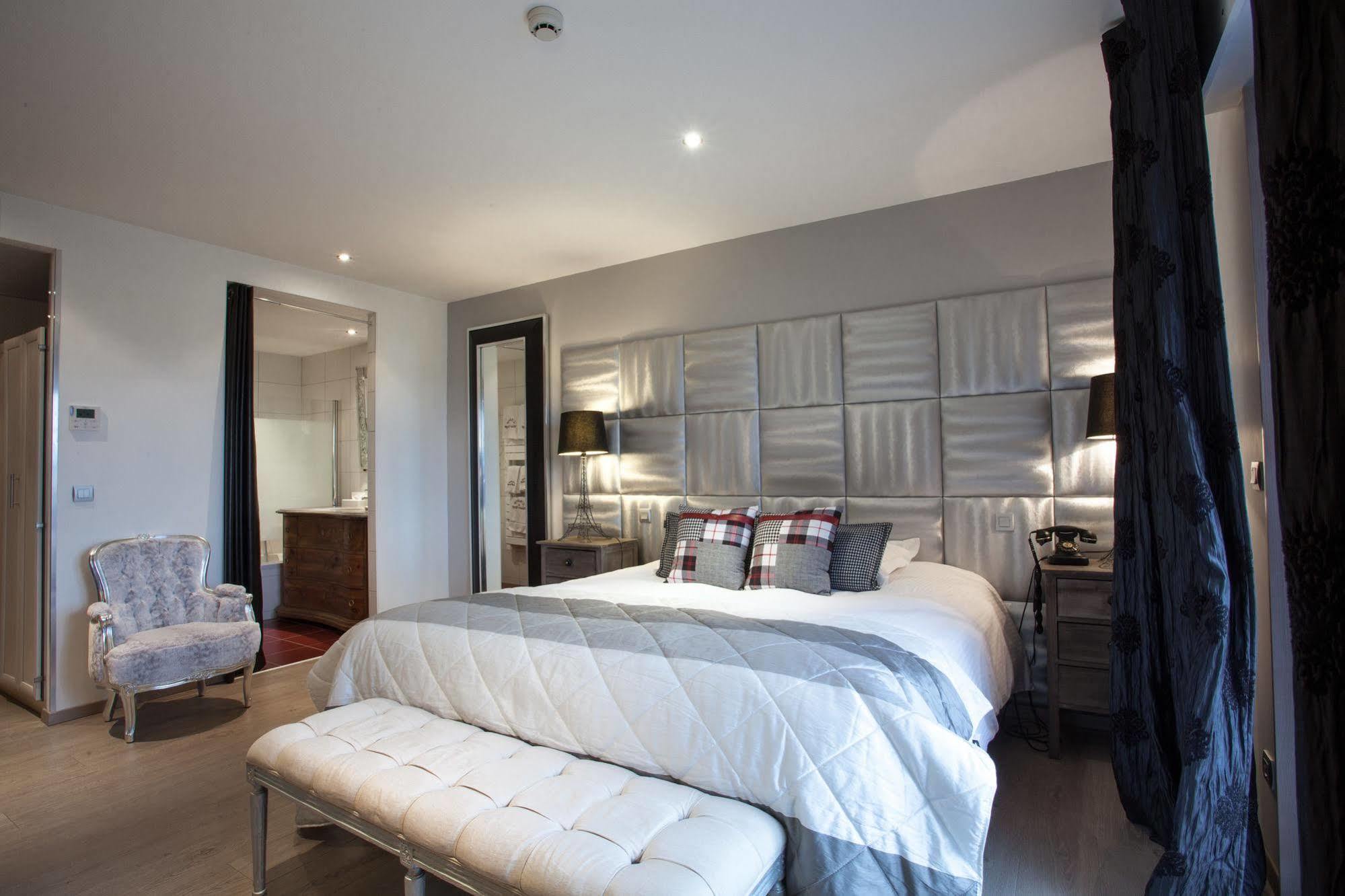 Auberge De Maison Rouge Vetraz-Monthoux Bagian luar foto