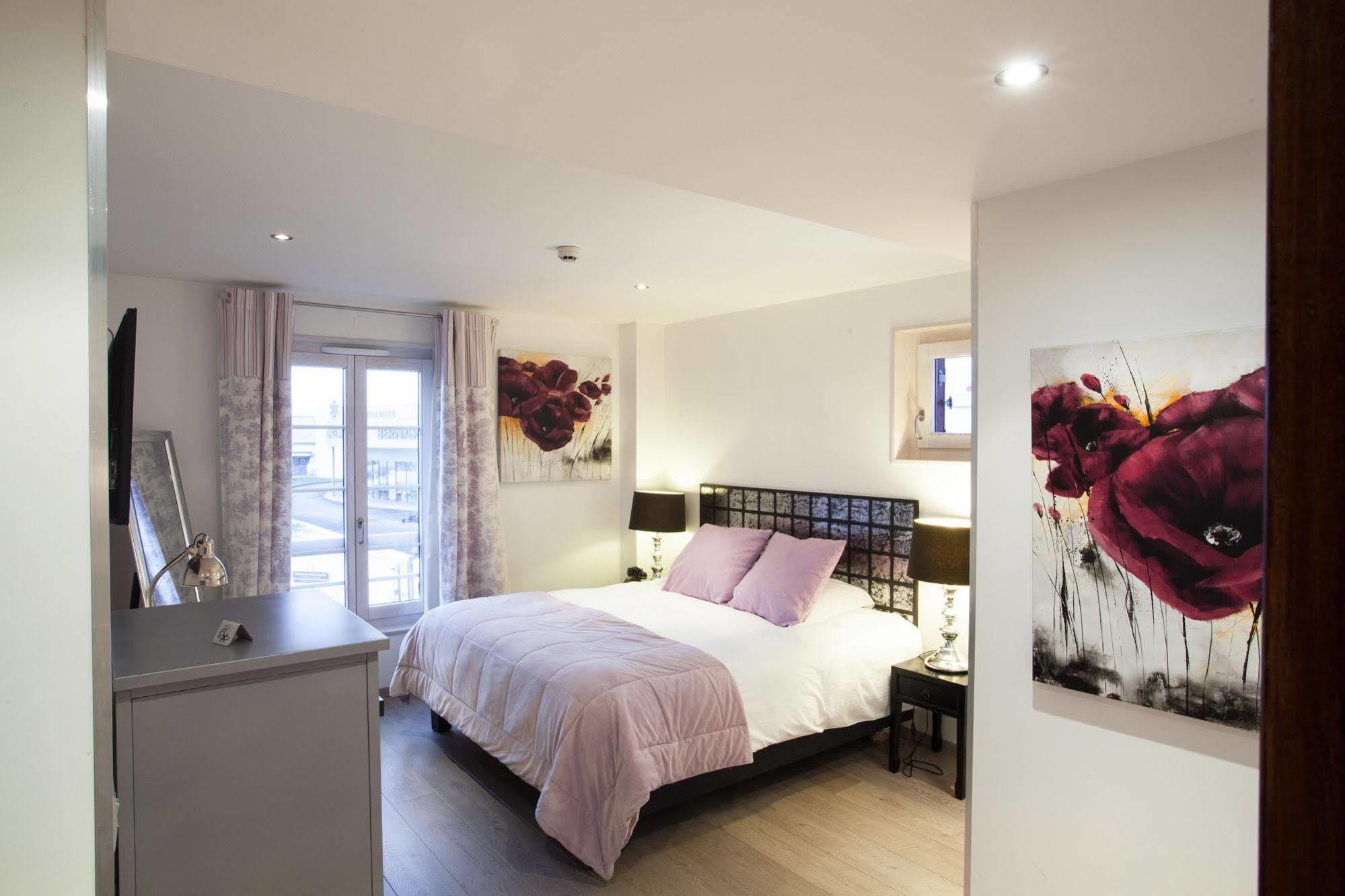 Auberge De Maison Rouge Vetraz-Monthoux Bagian luar foto