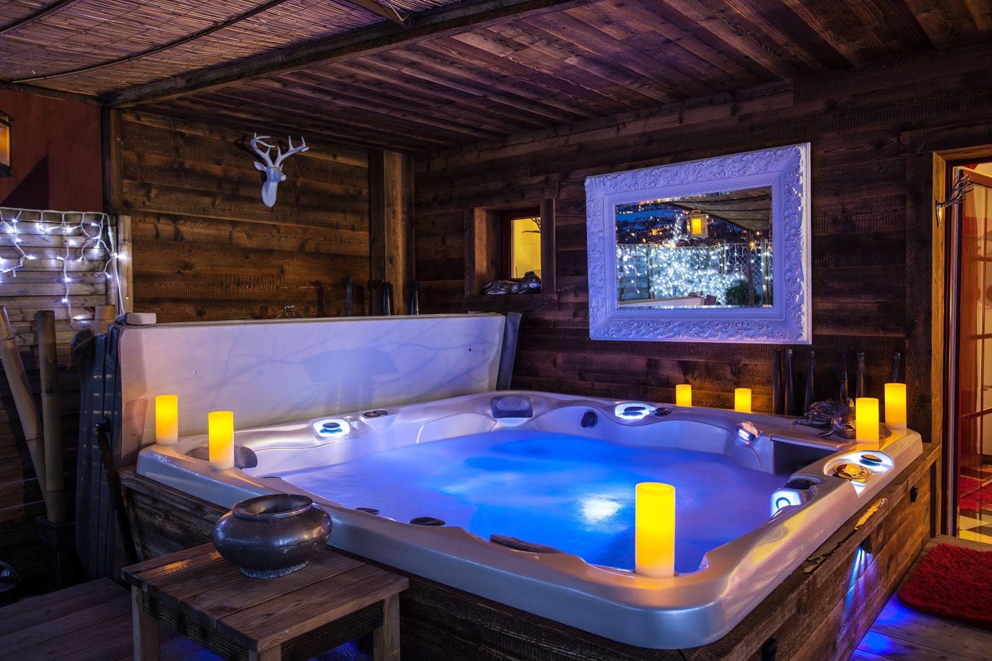 Auberge De Maison Rouge Vetraz-Monthoux Bagian luar foto