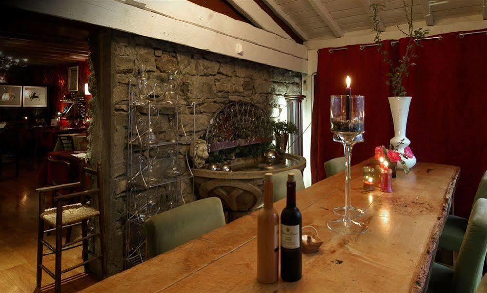 Auberge De Maison Rouge Vetraz-Monthoux Bagian luar foto