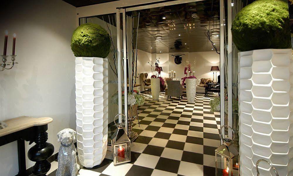 Auberge De Maison Rouge Vetraz-Monthoux Bagian luar foto